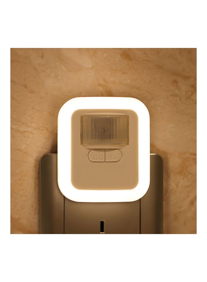 مصباح LED ليلي للحائط أبيض 6x2x7سم - Image 3