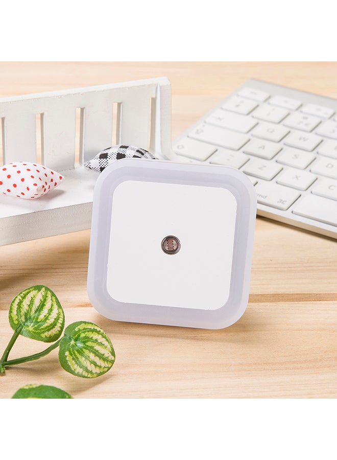 4-LED Sensitive Sensor Plug-in Desk Table Lamp White - Image 3