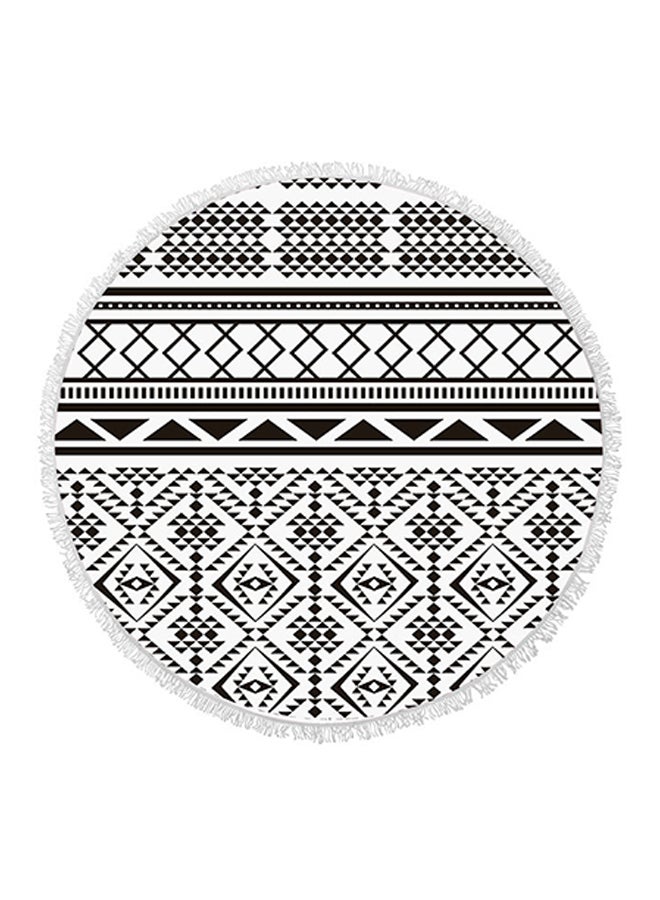 Mandala Round Fringed Towel Black/White 150 × 150cm