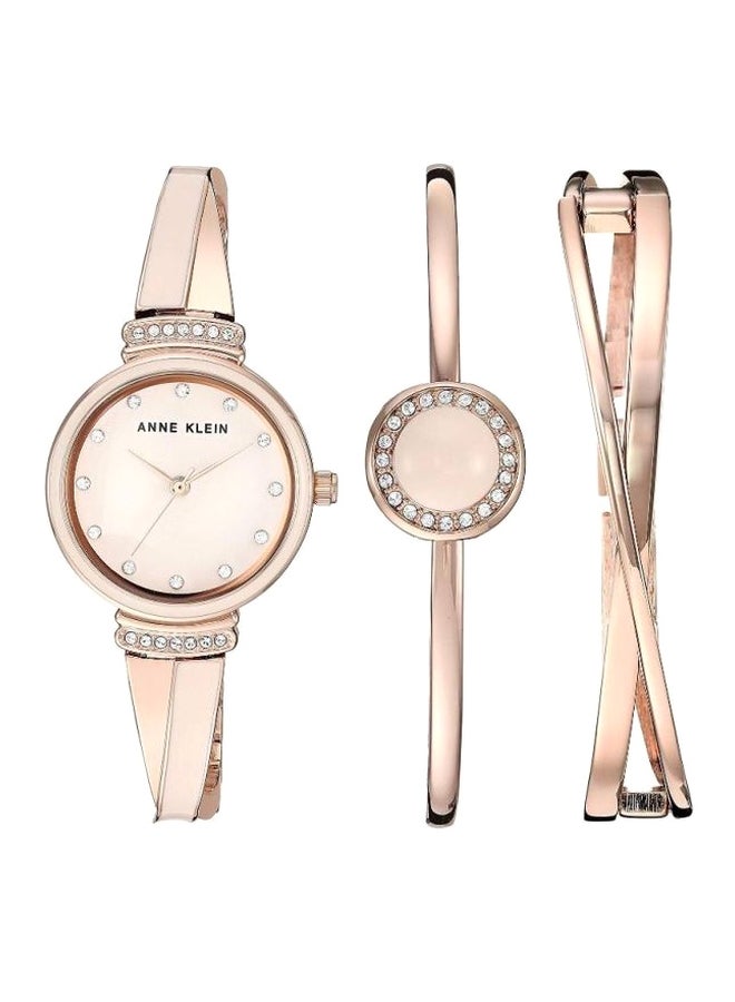 طقم مكون من ساعة يد بعقارب مرصعة بالأحجار مع سوار طراز AK/3292LPST women