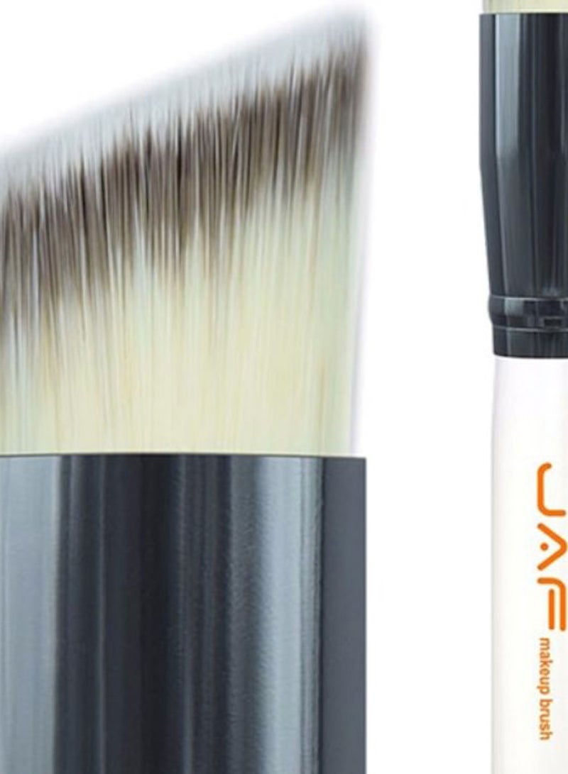 فرشاة متعددة الوظائف لكريم الأساس والكونتور أسود/ أبيض - Image 2