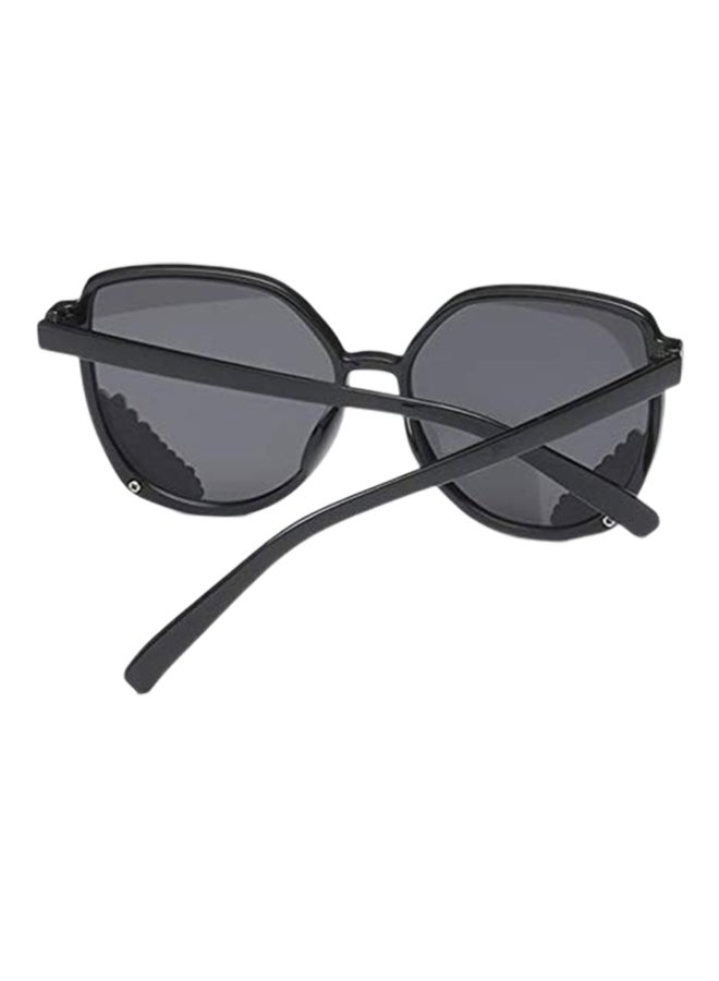 Women's Elegant High Fashion Winged Temple Oversized Sunglasses - Image 2