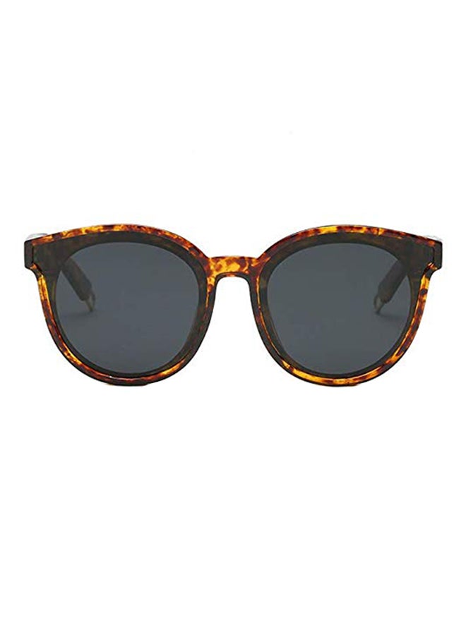 Designer Bridge Trim Oversized Cat Eye Sunglasses - Image 1