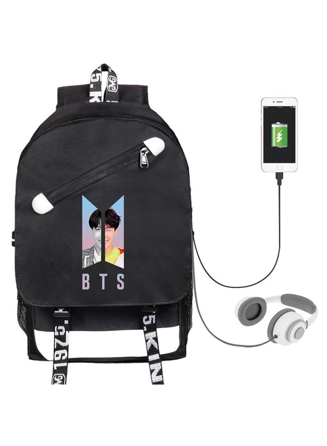 بي تي اس حقيبة ظهر مدرسية بانجتان عصرية ومزودة بوصلة USB للشحن أسود/ أبيض - Image 1