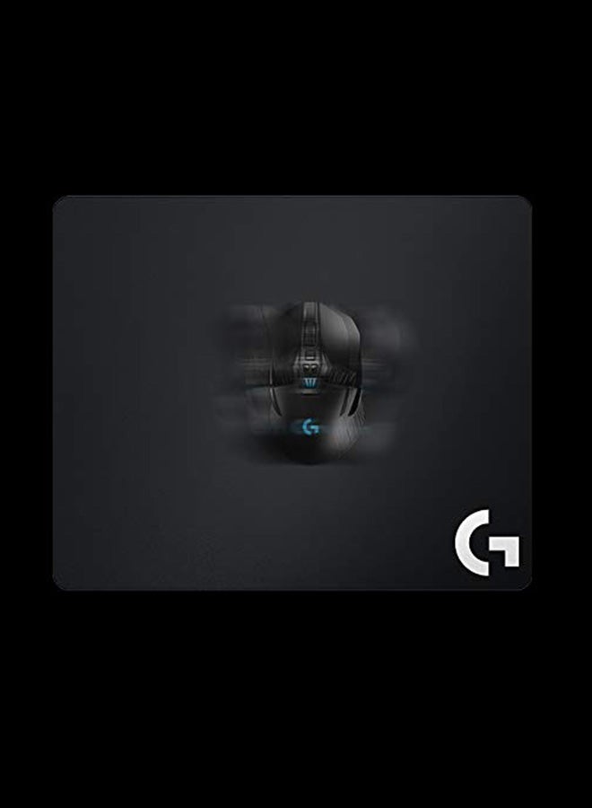 لوجيتيك - لوحة ماوس ألعاب من القماش Logitech G 240، مقاس 340 × 280 مم، سمك 1 مم، احتكاك سطحي معتدل، نسيج متناسق، قاعدة مطاطية مستقرة ومريحة - Image 1
