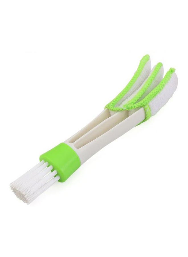 أداة تنظيف بفرشاة لتنظيف فتحات تكييف الهواء في السيارة