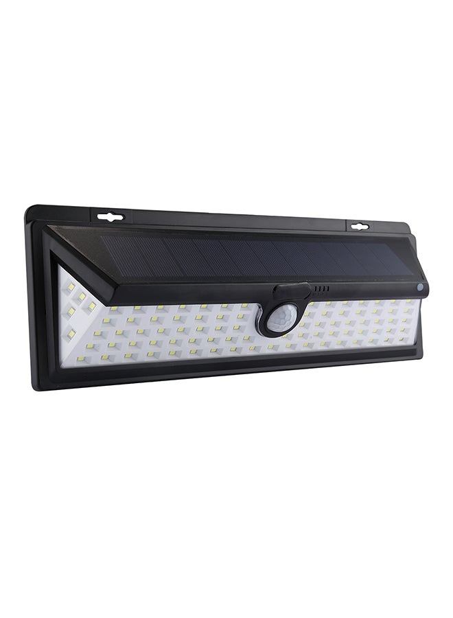 ماركة غير محددة مصباح LED يعمل بالطاقة الشمسية مضاد للماء بمعيار Ip65 وبجهاز استشعار بيروكهربائي للحركة أسود 32  x  12  x  6سم  - Image 1