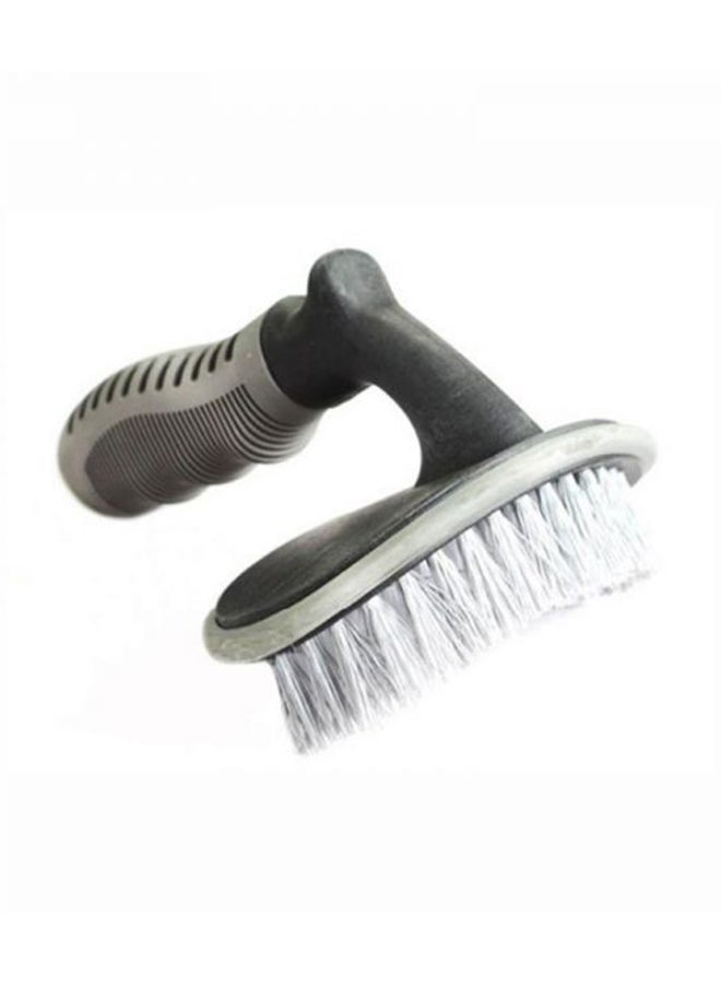 فرشاة تنظيف الإطارات