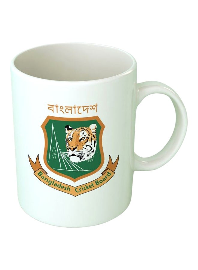 فاست برينت مج مزين بطبعة شعار منتخب الكريكيت البنغلاديشي أبيض/بيج/أخضر