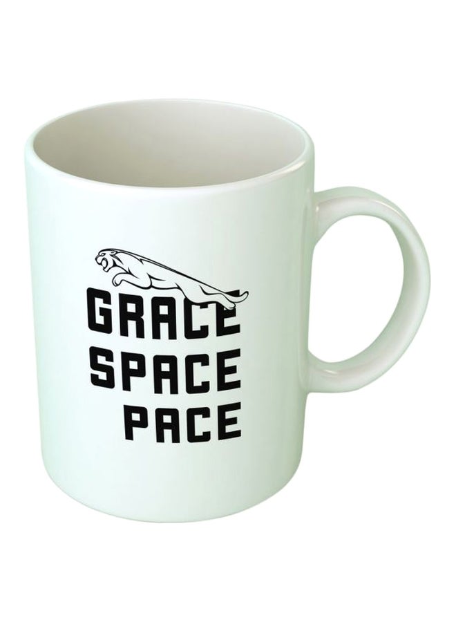 فاست برينت مج سيراميك بطبعة عبارة "Grace Space Pace" أبيض/ أسود