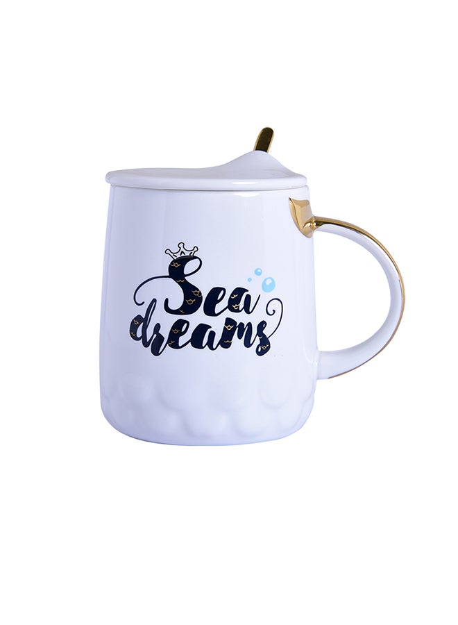 كوب مطبوع عليه عبارة "Sea Dreams" مع غطاء وملعقة أبيض - Image 1