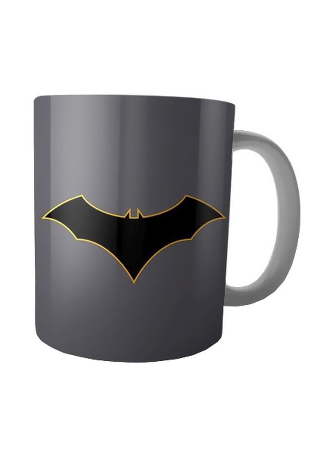 بيت حسني مج من السيراميك بطبعة رمادي / أسود / أصفر