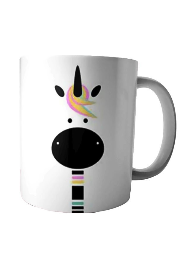 بيت حسني مج من السيراميك بطبعة أبيض/أسود/أصفر