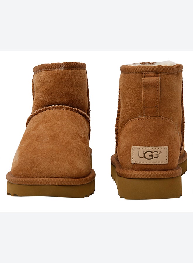 UGG - Classic Mini Boots Brown - Image 1