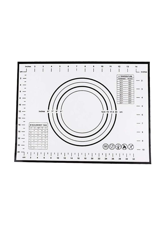 Silicone Dough Maker Mat With Measurements Black 40 x 30 x 0.04cm  - Image 1