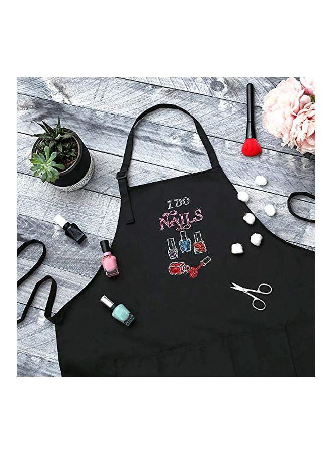 بلام هيل مريلة لأعمال التجميل والعناية بالأظافر مزينة بطبعة عبارة "I Do Nails" أسود  - Image 2