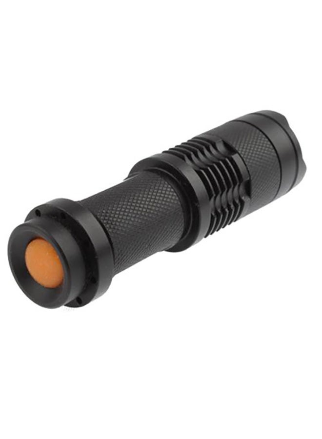 LED Zoomable Flashlight Black 14x4x4cm - Image 2