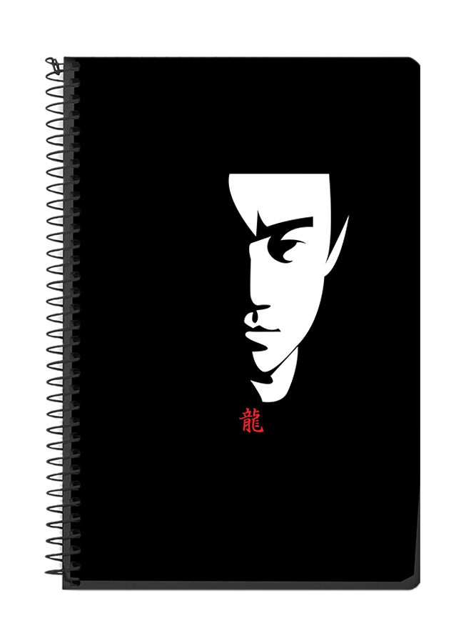 ستايلايزد دفتر ملاحظات بسلك مقاس A5 مزين بنمط تخليد ذكرى بروس لي أسود