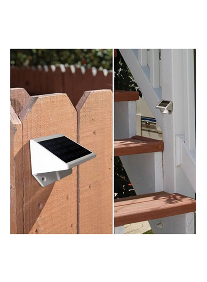 مجموعة مصابيح بصمامات باعثة للضوء تعمل بالطاقة الشمسية للسلالم والسور والحديقة مكونة من 4 قطع متعدد الألوان - Image 2