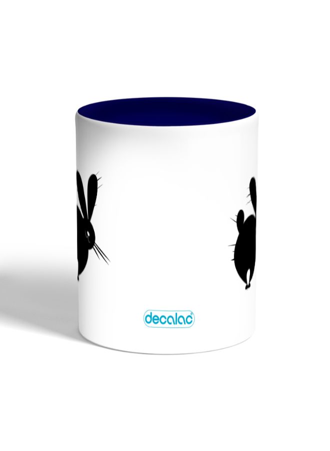 ديكالاك مج قهوة مزين بطبعة أرنب أبيض/أزرق داكن - Image 2