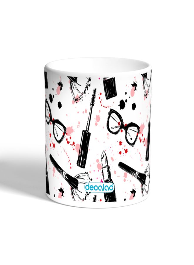 ديكالاك مج قهوة مزين برسومات مكياج ونظارات أبيض/ أسود - Image 2