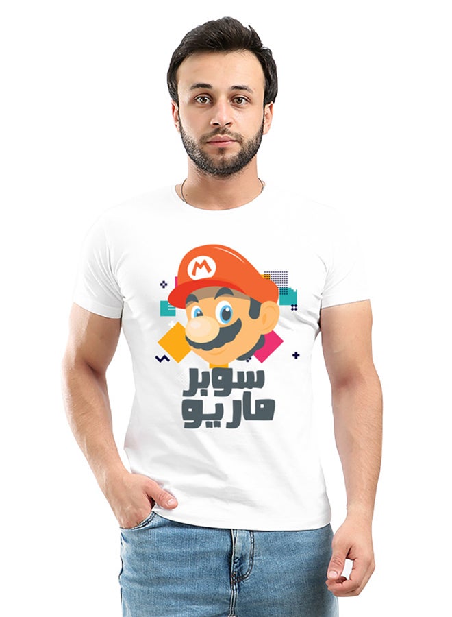 تيشيرت بأكمام قصيرة مطبوع بتصميم من لعبة Super Mario أبيض