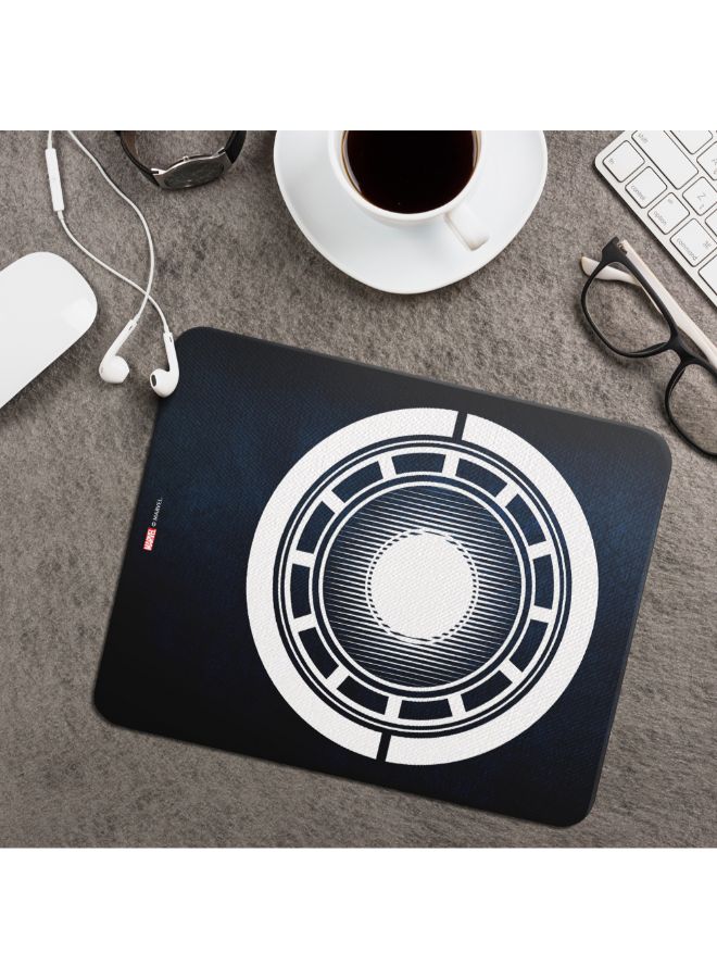 واكيليشيس لوح ماوس بطبعة شعار أرك رياكتور لآيرون مان من مارفل أسود/أبيض - Image 2