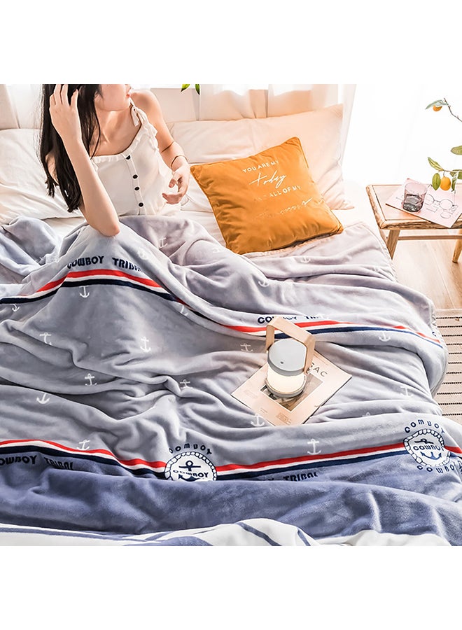 بطانية ناعمة وبتصميم مخطط ومزينة بطبعة حروف قطن أزرق 230x250سم  - Image 3