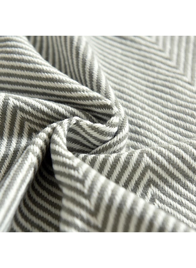 Geometric Pattern Knitting Blanket polyester Grey 130x150cm - Image 3