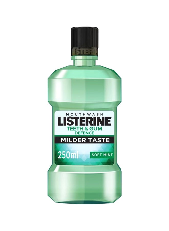 Listerine Teeth And Gum Defence Mouthwash-Soft Mint Green 250ml  - Image 1