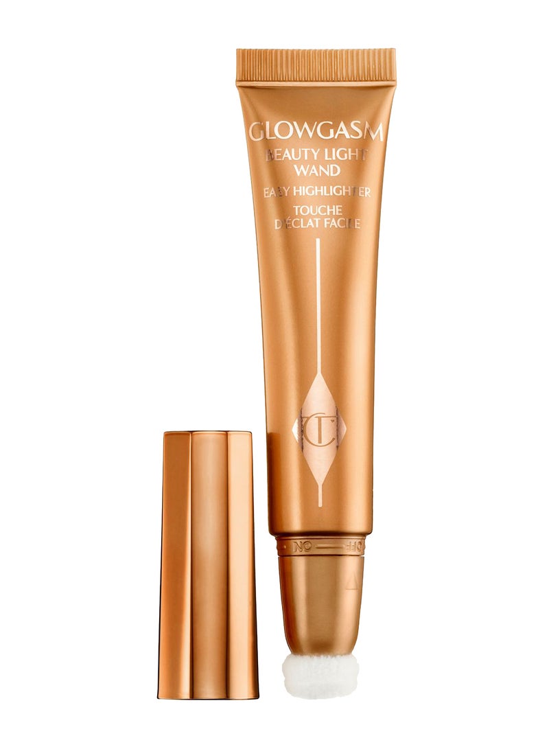 Charlotte Tilbury Beauty Light Wand Face Highlighter Goldgasm - Image 2