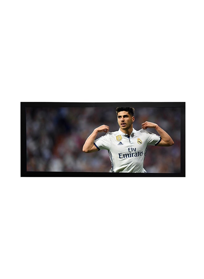 ملصق بإطار يمثل أسينسيو لاعب ريال مدريد متعدد الألوان 50x23سم