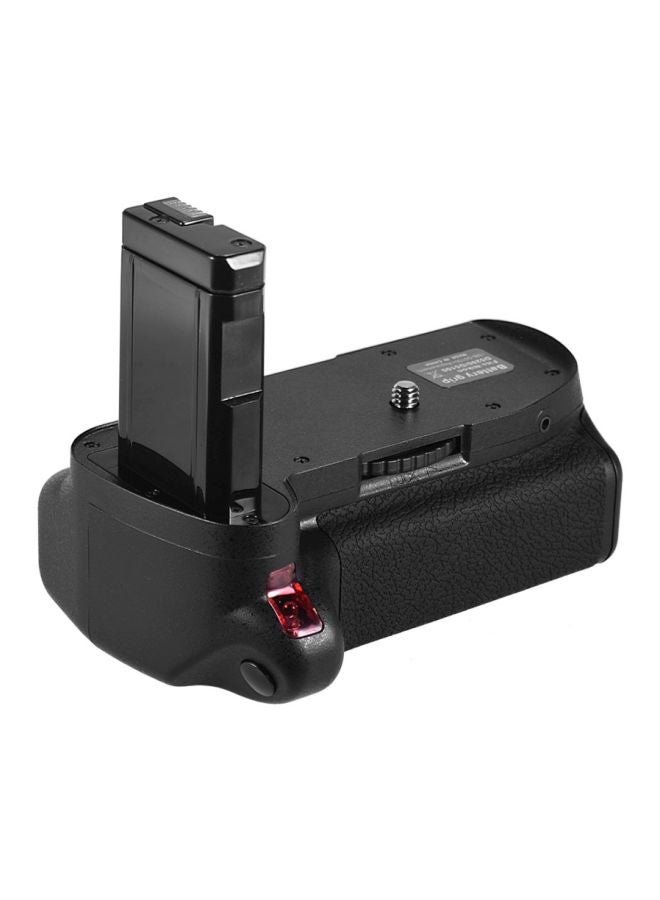 Generic - Vertical Battery Grip Holder For Nikon D5100/D5200 DSLR Camera With IR Remote Control Black/Silver - Image 1