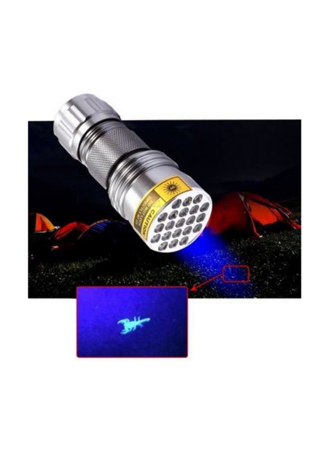 21 LED Ultra Violet Flashlight With Zoom Function Silver 8.57 x 3.5cm - Image 2