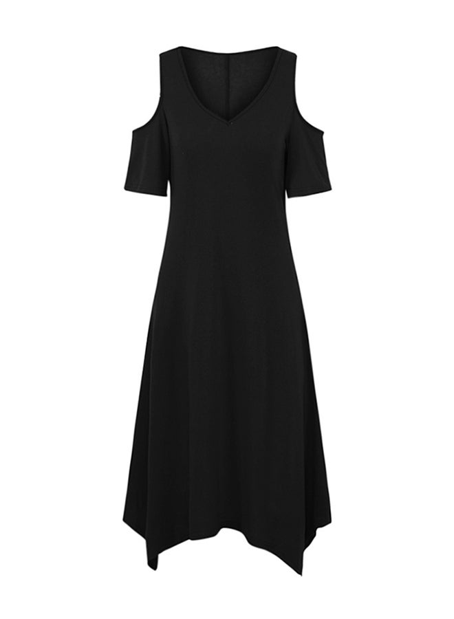 فستان بتصميم غير متماثل ولون سادة أسود - Image 1