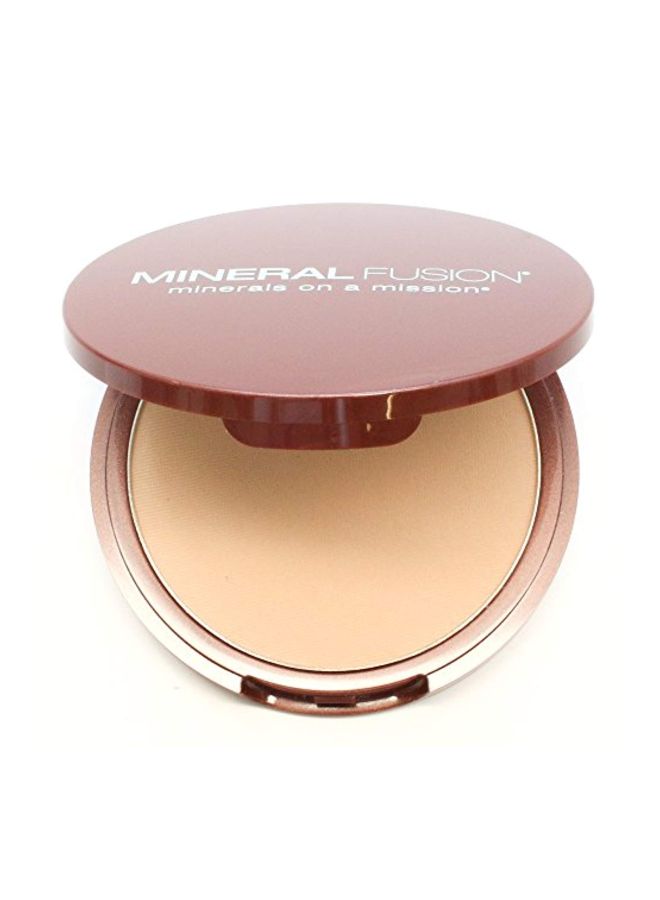 Mineral Fusion Pressed Powder Foundation Warm 2  - Image 3