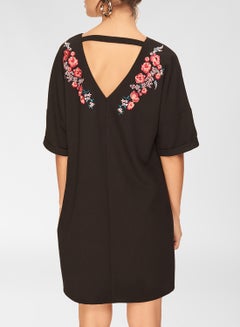 trendyol Back V Embroidered T-Shirt Dress Black  - Image 2