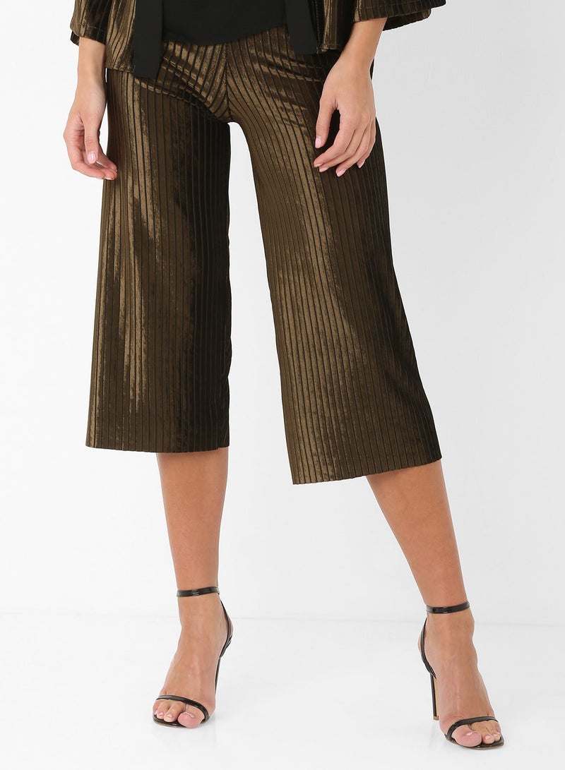 ستوك بنطال تنورة مخملي بتصميم مخطط زيتون - Image 1