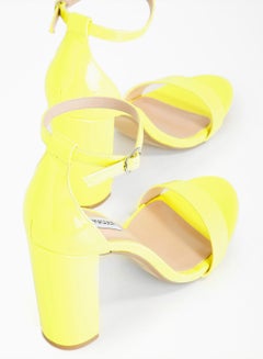 STEVE MADDEN Carrson Peep Toe Pumps Ylw Pat  - Image 3