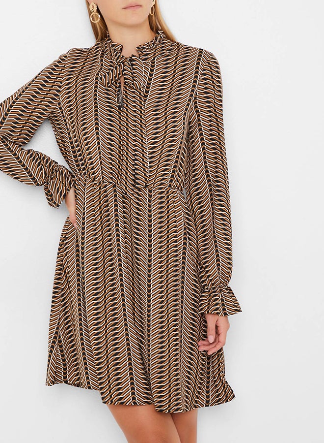 فيرو مودا فستان قصير برقبة عالية أسود/بني - Image 1