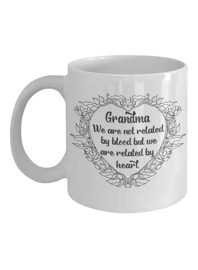 إيتالكو مج قهوة مطبوع عليه عبارة لتعبير عن حب الجدة "Grandma We are Not Related By Blood But By Heart" أبيض
