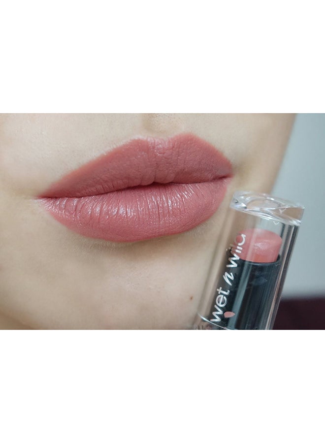 Wet N Wild - Megalast Lip Color Bare It All 902C - Image 1