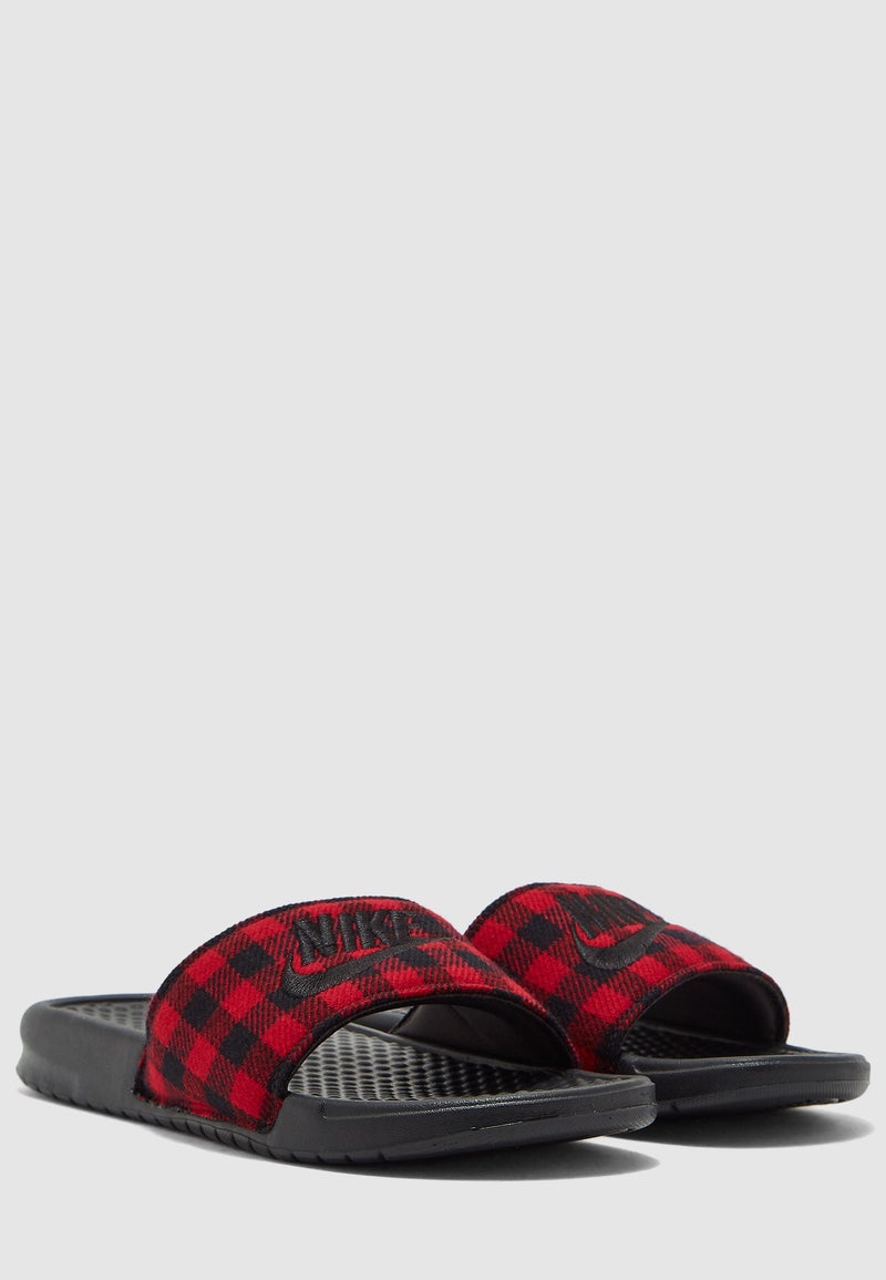 Nike - Benassi JDI SE Slides Flip Flop Black/Red - Image 1