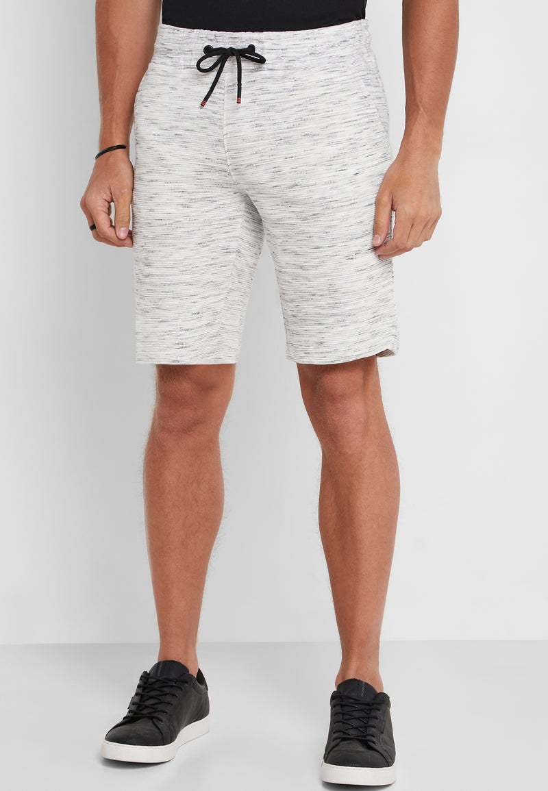 ايكونيك شورتات نسيجية أوف وايت - Image 1