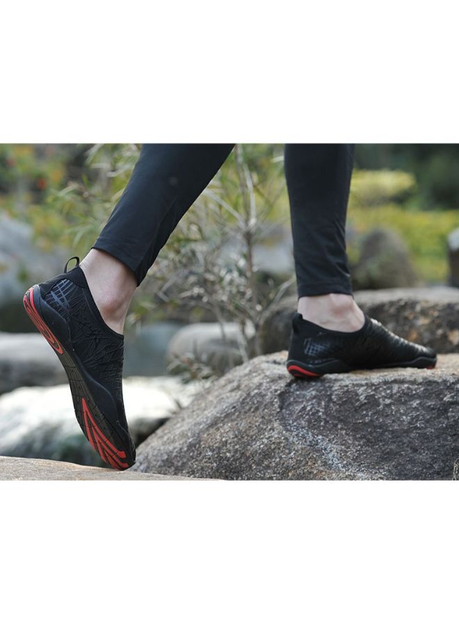 Slip-On Casual Sneakers Black  - Image 4