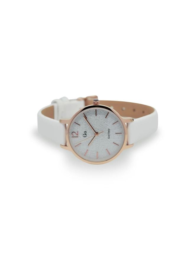 GO women Leather Analog Watch 699901  - Image 2