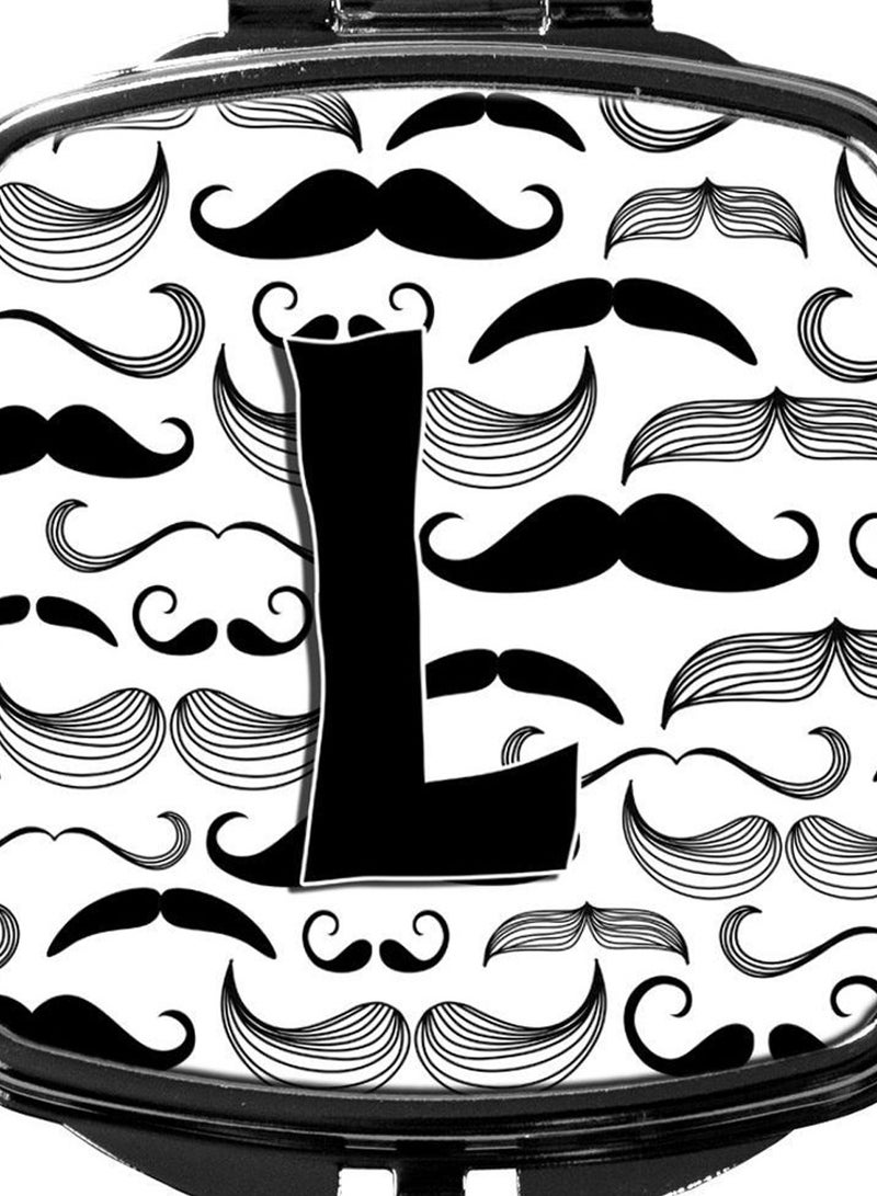 كارولينز تريجرس مرآة صغيرة مزينة برسمة شوارب يتوسطها حرف "L" أبيض/ أسود - Image 2