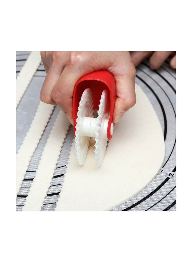 Plastic Pastry Cutting Wheel Red/White - Image 4