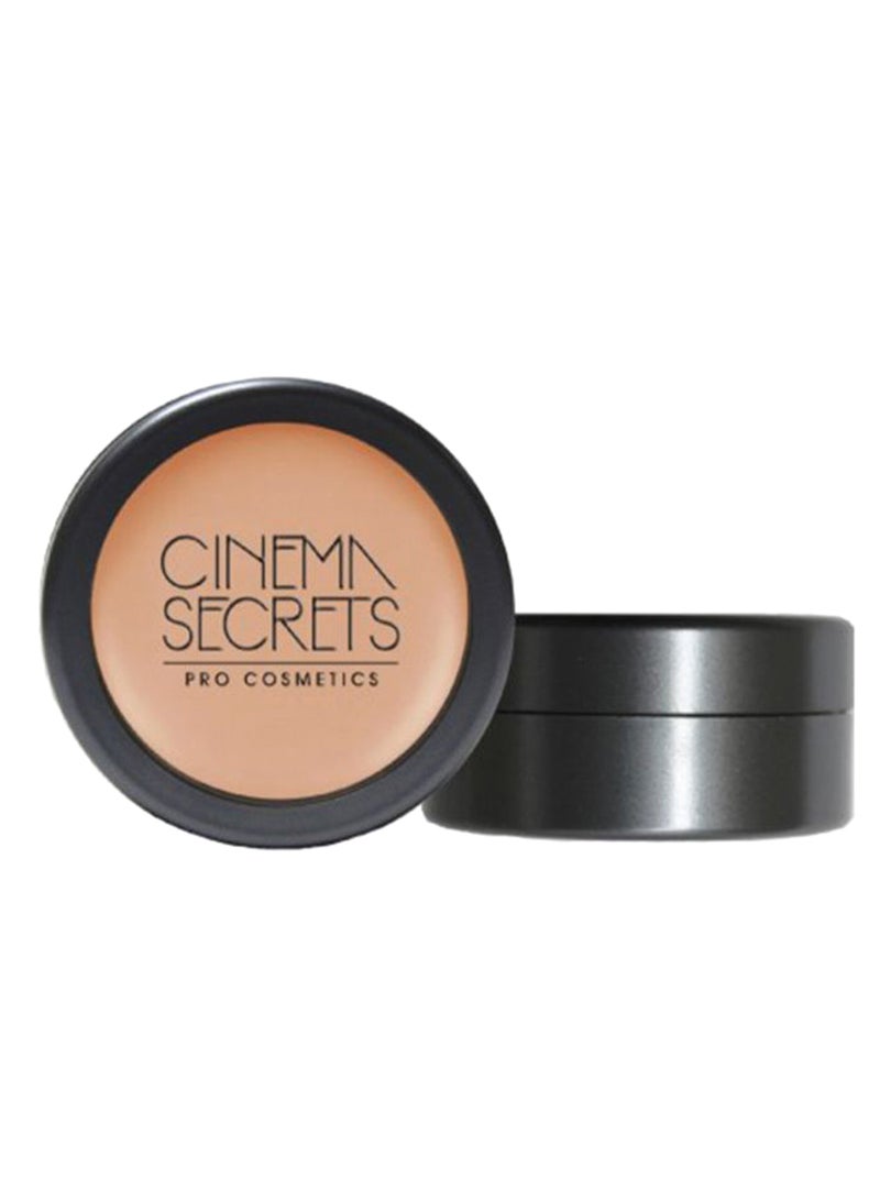 Cinema Secrets Ultimate Cream Foundation 606-26 Beige 
