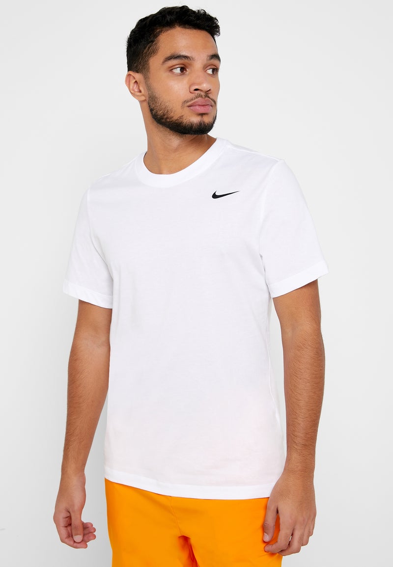 نايكي تيشيرت سادة بتقنية دراي فيت متعدد الألوان - Image 1